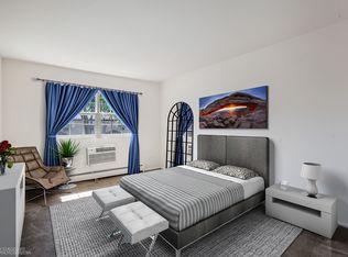 Fox Pointe, Somerdale, NJ 08083