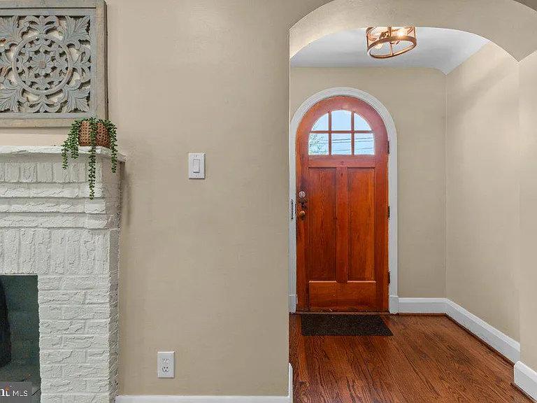 3027 Lavender Ave — Photo 6