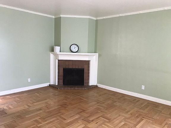 2nd image of 550 Head St
