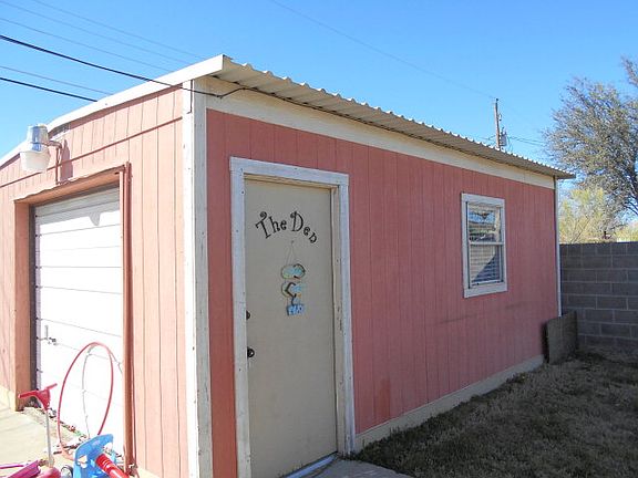 5th image of 3005 Byron Ave