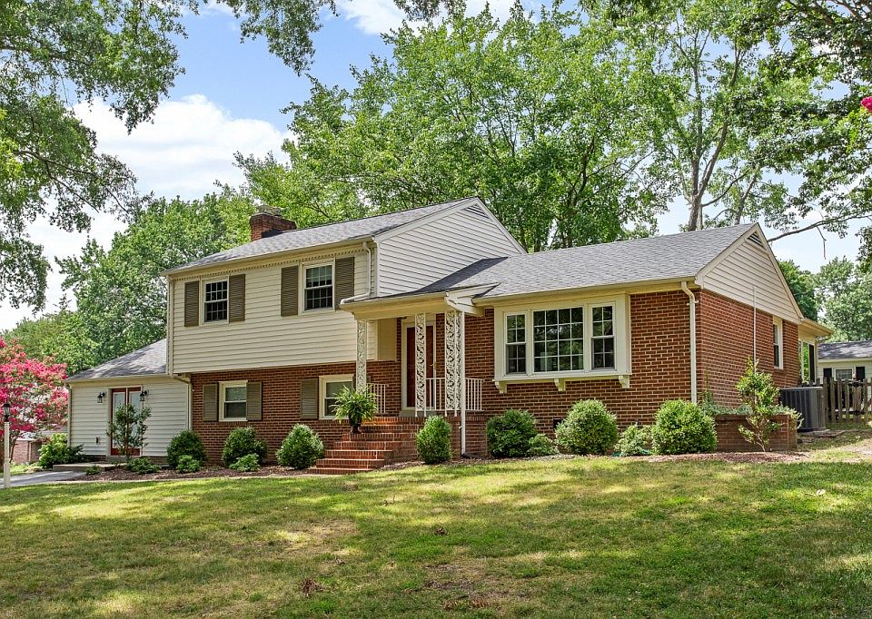 1st image of 1900 Sweetwater Ln