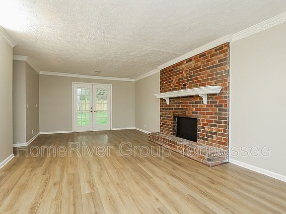 3rd image of 3510 Wood Bridge Dr