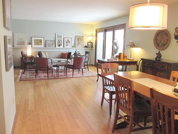 3rd image of 22 Webster Heights Dr #22