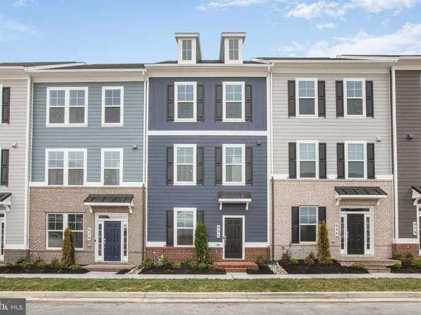 622 Barnehurst St, Baltimore, MD 21220