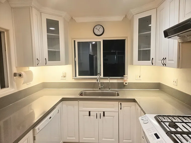 7912 Santa Barbara Ave — Photo 5