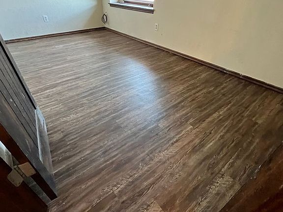 5th image of 2119 Parkview Dr