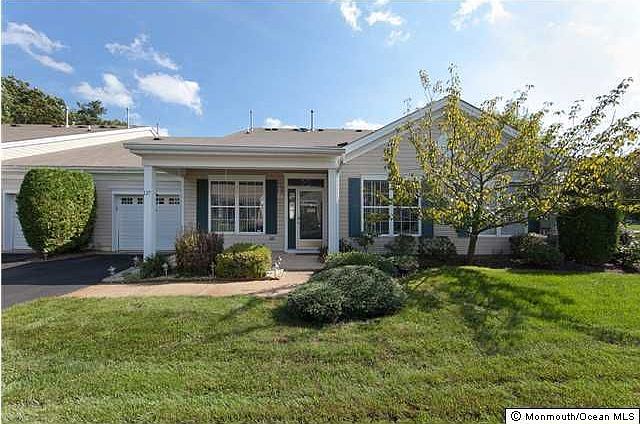 1st image of 127 Greenlawns Dr