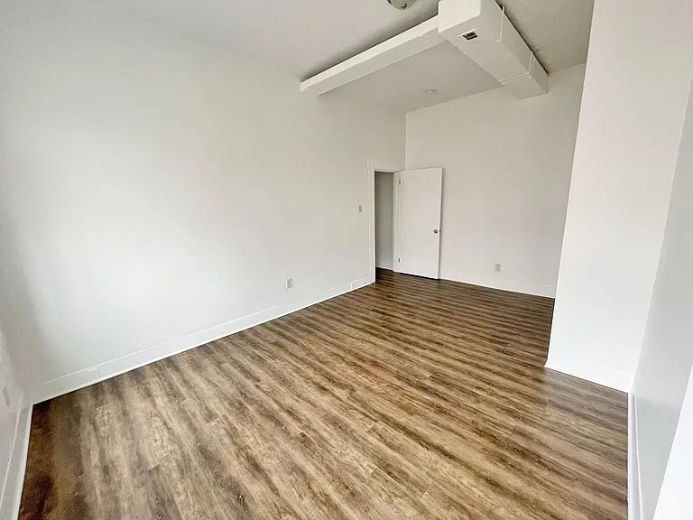 1735 Elm St #4 — Photo 12