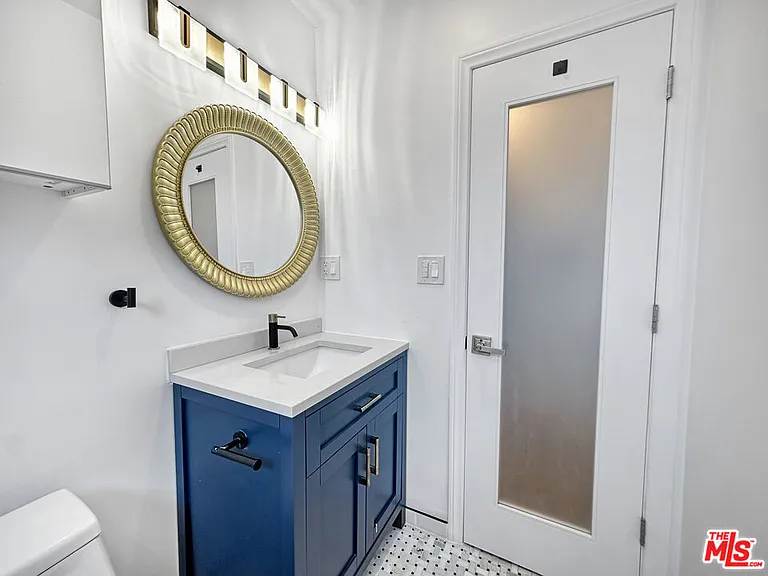 2841 S Sycamore Ave #3 — Photo 8