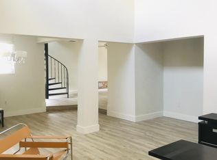 422 Oriole Ave #EAST, Miami Springs, FL 33166