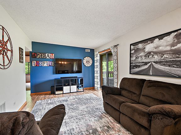 2nd image of 3111 W Ingalls Ave #3C