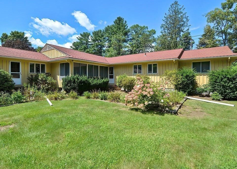 2 Briarcliff Rd, Hopedale, MA 01747 Zillow