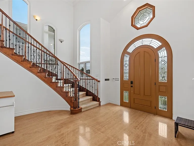 7822 Truxton Ave — Photo 5