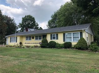 17 Robin Rd, New Albany, IN 47150