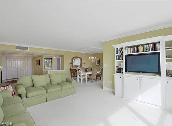 5th image of 4031 Gulf Shore Blvd N #4D