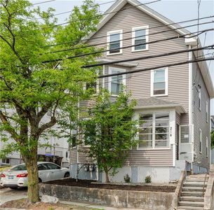 214 Silver Spring St, Providence, RI, 02904
