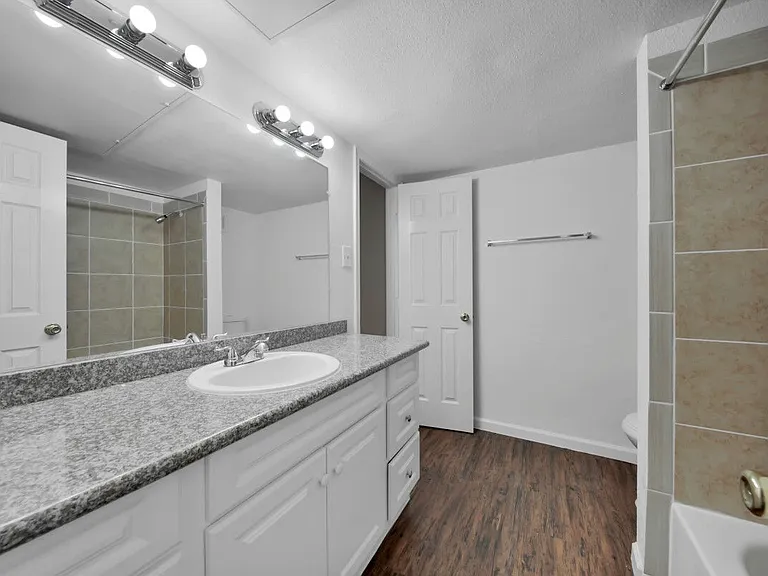 Pelican Pointe — Photo 19