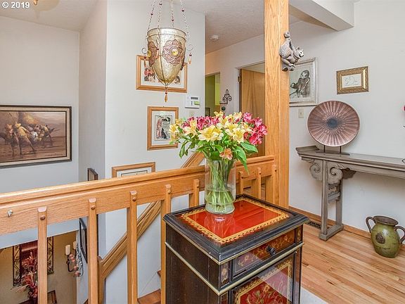 3rd image of 3151 Wildwood Dr