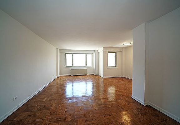 3rd image of 125 E 87th St APT 16A