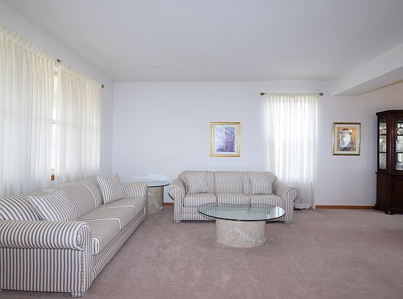 4th image of 9961 Chetwood Dr
