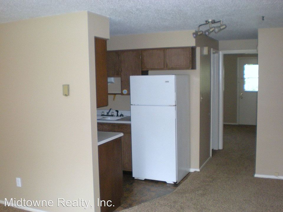 2nd image of 1111 Rivermet Ave APT 14