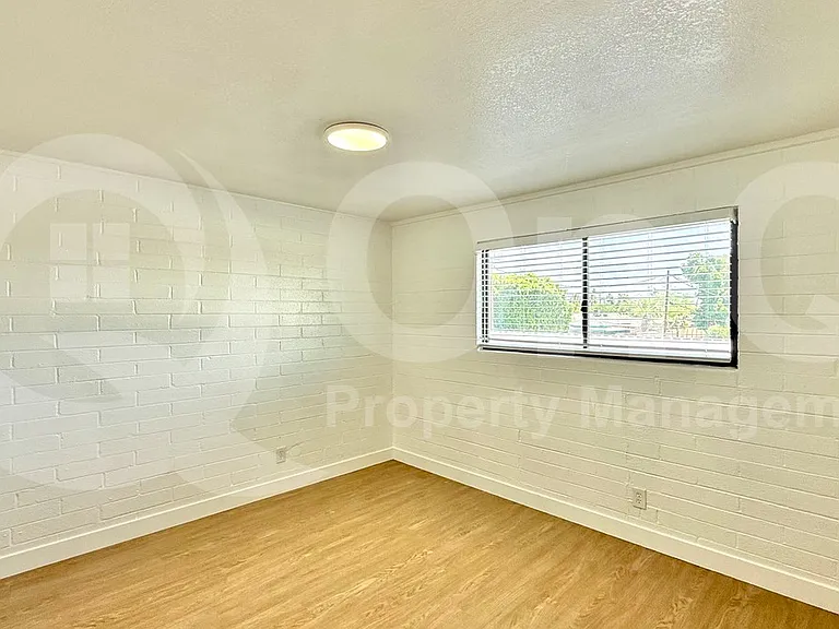1840 W Thomas Rd #16 — Photo 9
