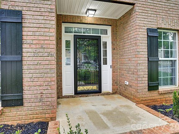 2nd image of 520 Grantham Ln