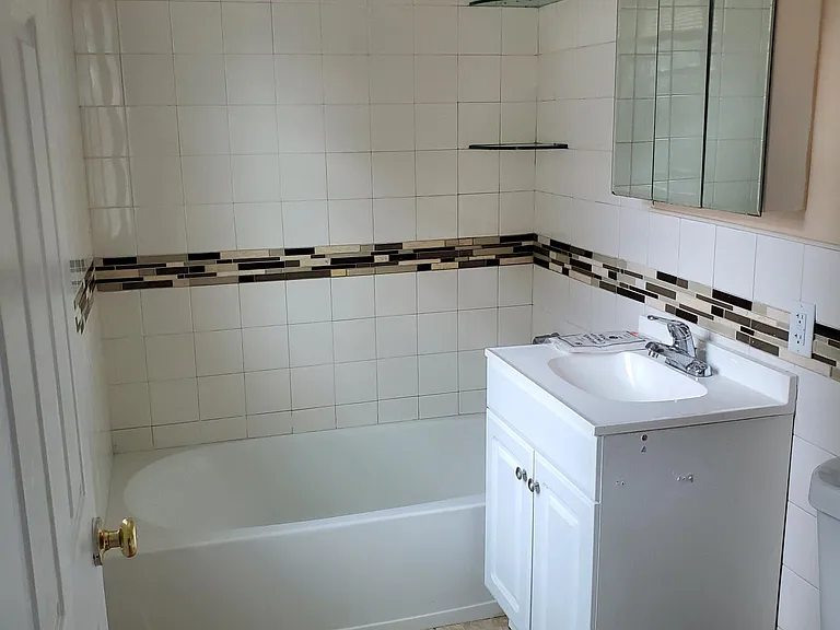 7002 Rising Sun Ave #C — Photo 3