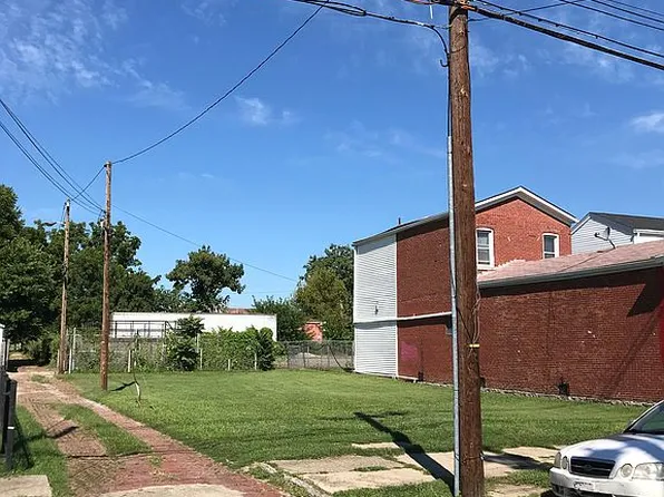 822 S Shelby St, Louisville, KY 40203