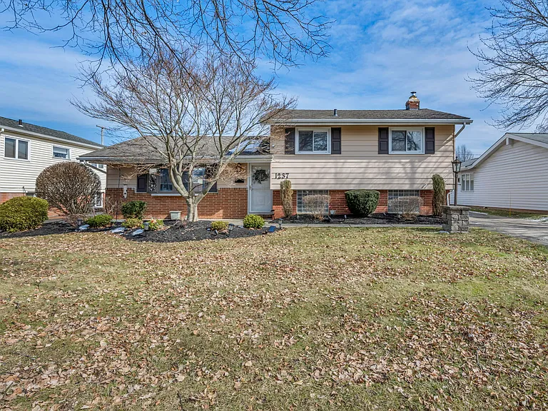 1237 Giesse Dr — Photo 40
