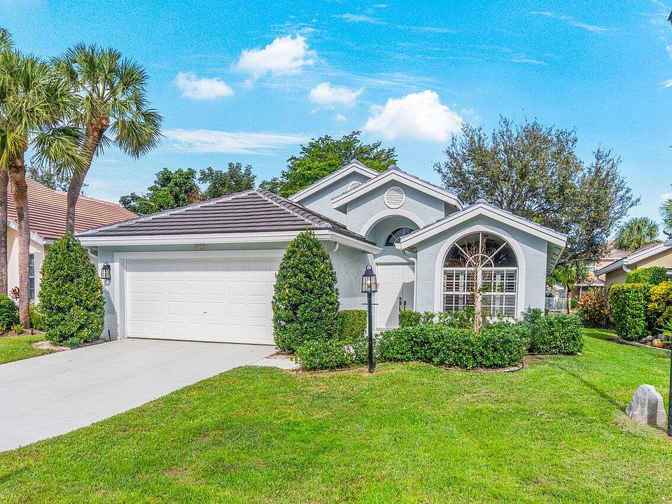 1st image of 2757 S Clearbrook Circle