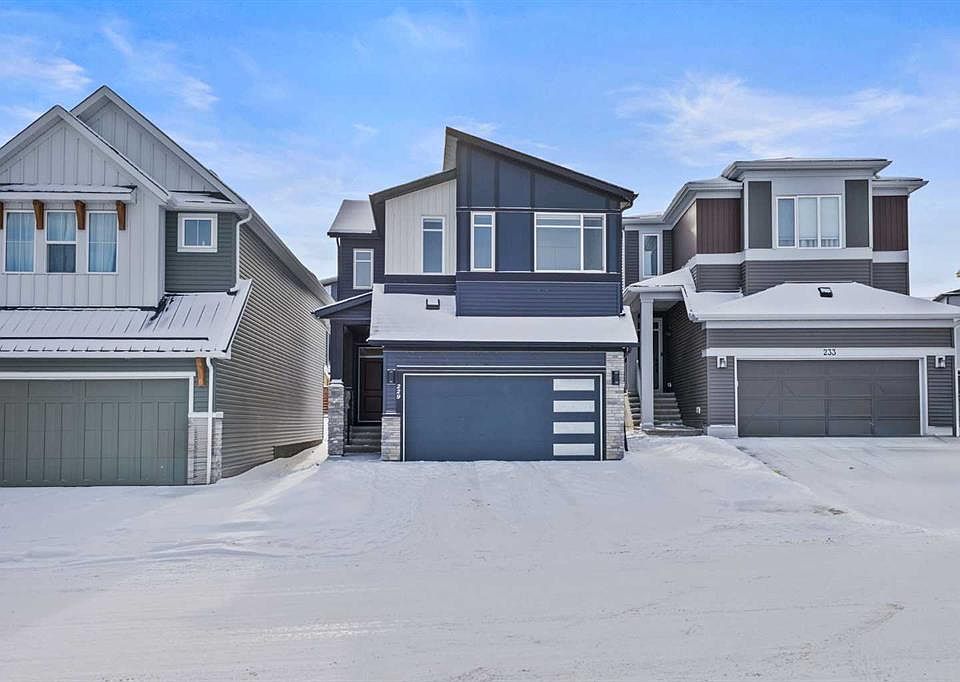 1st image of 229 Calhoun Cres NE