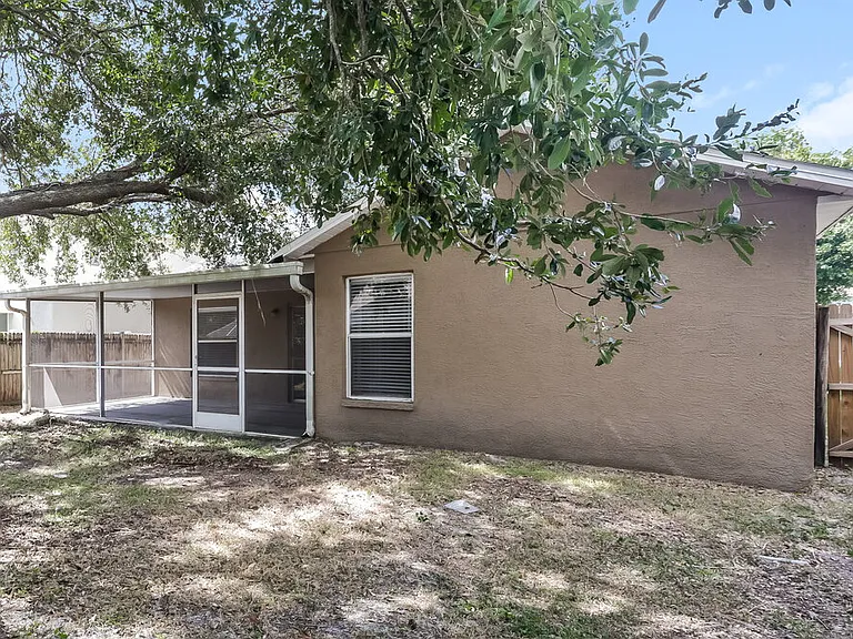 13208 Sharondale Ct — Photo 16