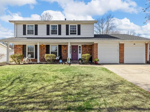 2517 Cypress Dr, Saint Charles, MO 63301