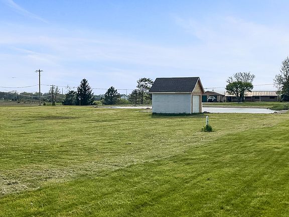 5th image of 3142 Township Road 37 W