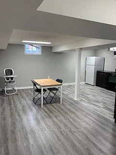 98 York Hill Blvd — Photo 3