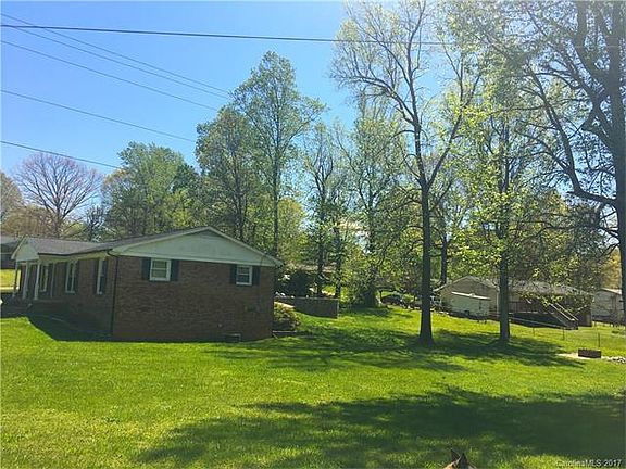 2nd image of 4301 Knightwood Dr