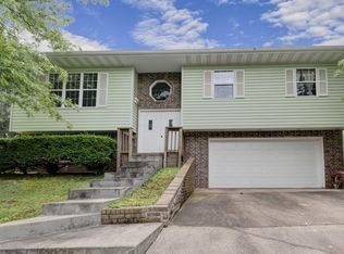 1902 E Samuel J St, Ozark, MO 65721