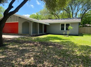 2001 N Lynn St, Taylor, TX 76574