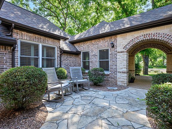 5th image of 7402 Hanover Ct