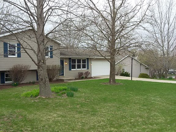 3rd image of 104 Westminster Dr