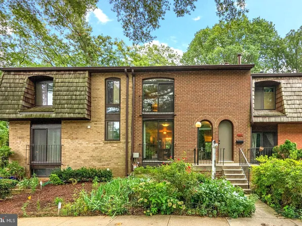 7938 Inverness Ridge Rd, Potomac, MD 20854