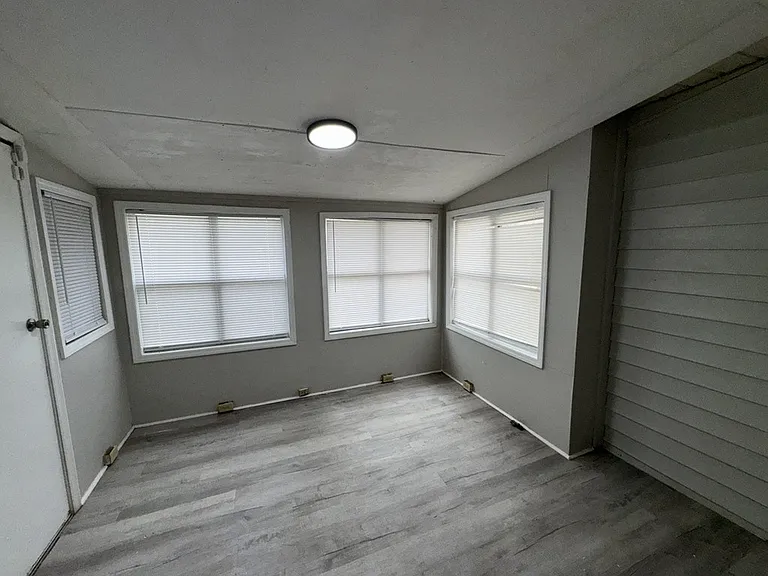 1126 Barbara Ann Dr — Photo 9