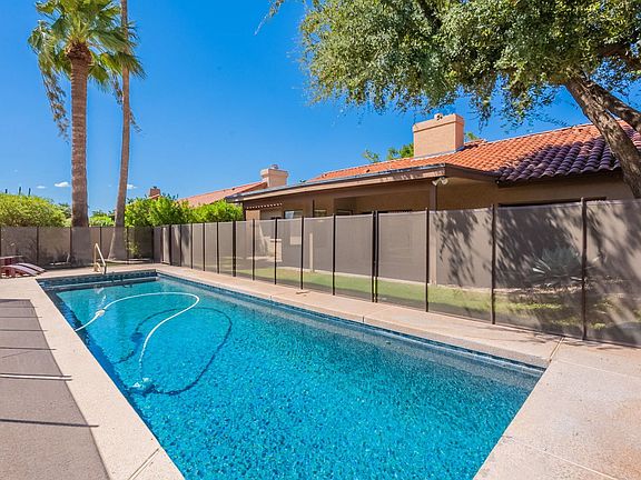 3rd image of 10585 E San Salvador Dr