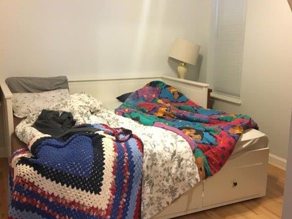 3rd image of 2016 N Wolcott Ave APT 1F