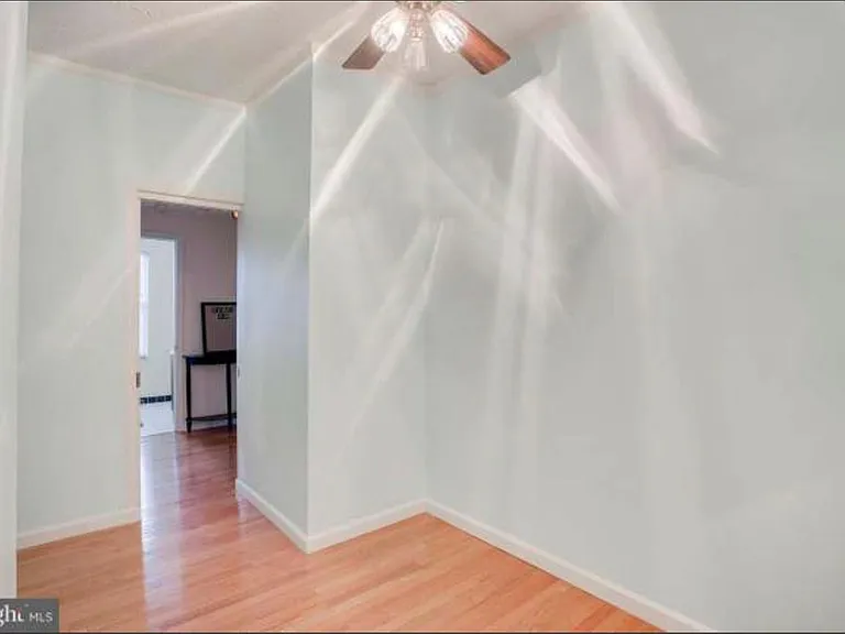 1604 S Hanover St — Photo 14