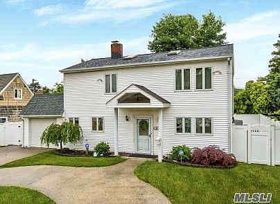1st image of 16 Bond Ln