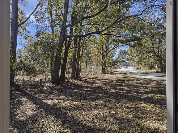 2nd image of 2359 Bohicket Rd