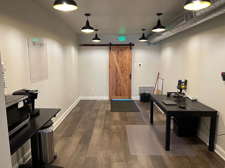 710 Columbia Ave — Photo 10