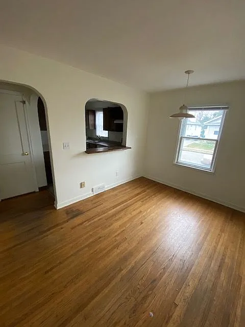3 bed, 862 sqft, $1,795 — Photo 4